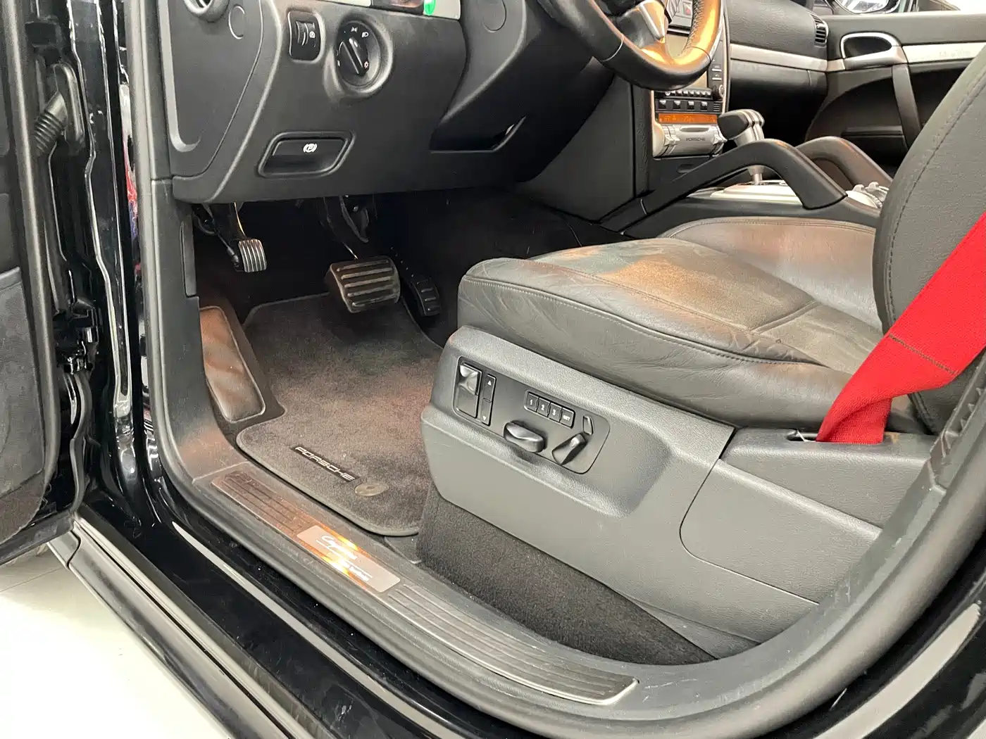 Porsche Cayenne 2007 Model Cayenne 3.6L фото 24
