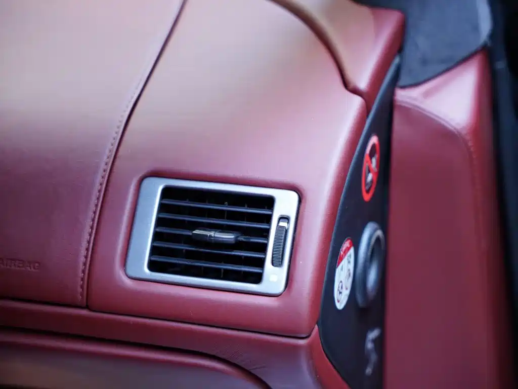 Фото 34 - Aston Martin DB9