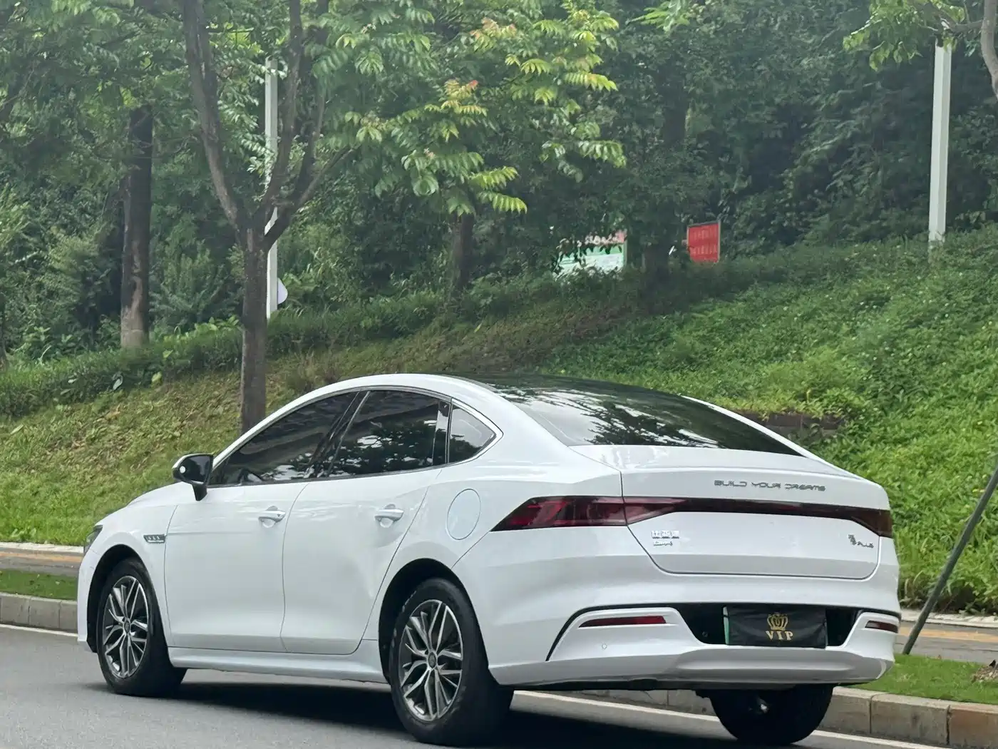 BYD Qin PLUS 2021 DM-i 55KM Flagship фото 3