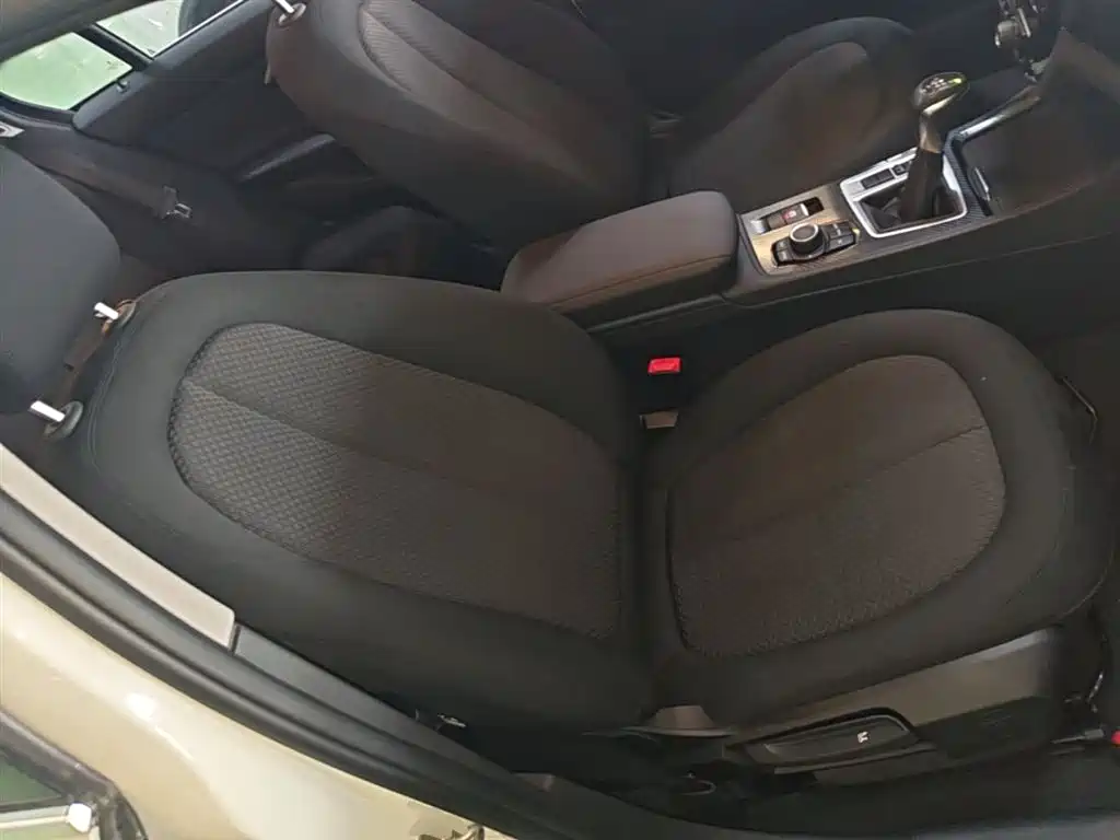 BMW 1 Series 2017 118i Fashion фото 25