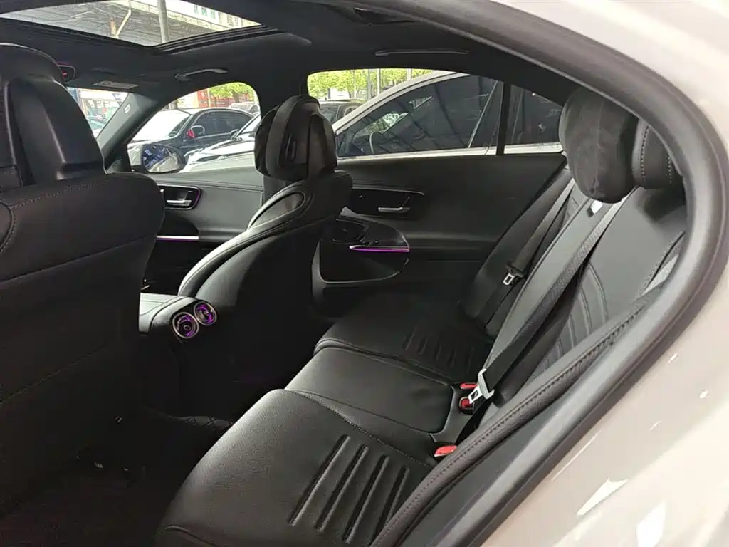 Mercedes-Benz C-Class 2025 Facelift C 260 L Sport Edition фото 17