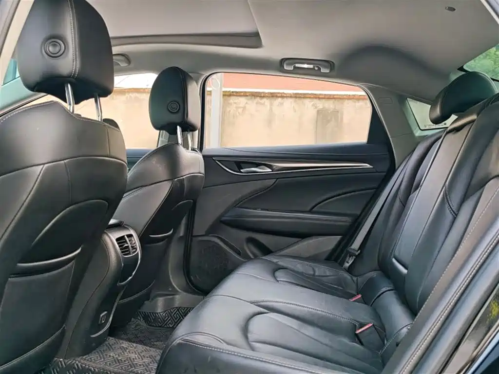 Buick LaCrosse 2022 652T Luxury фото 12