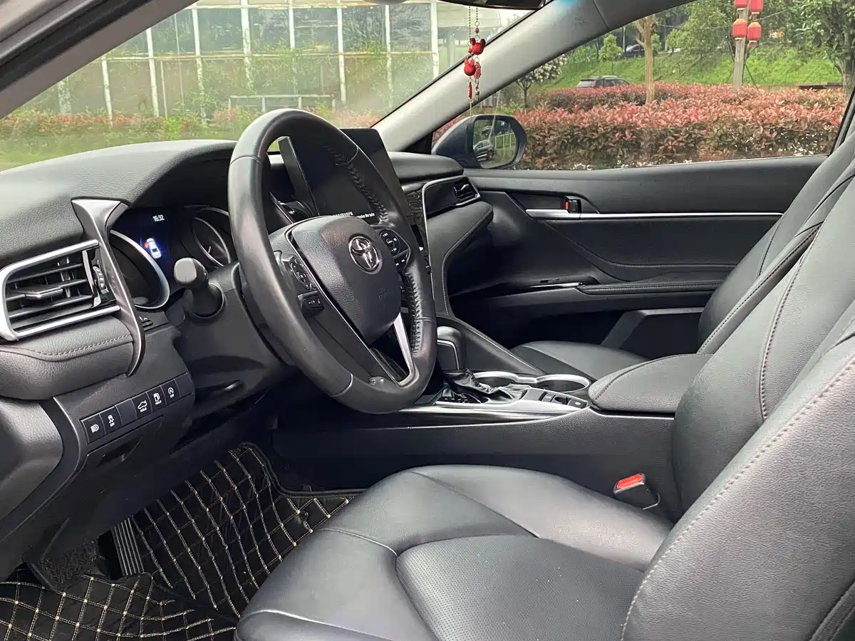Toyota Camry 2023 2.0G Luxury Edition фото 7