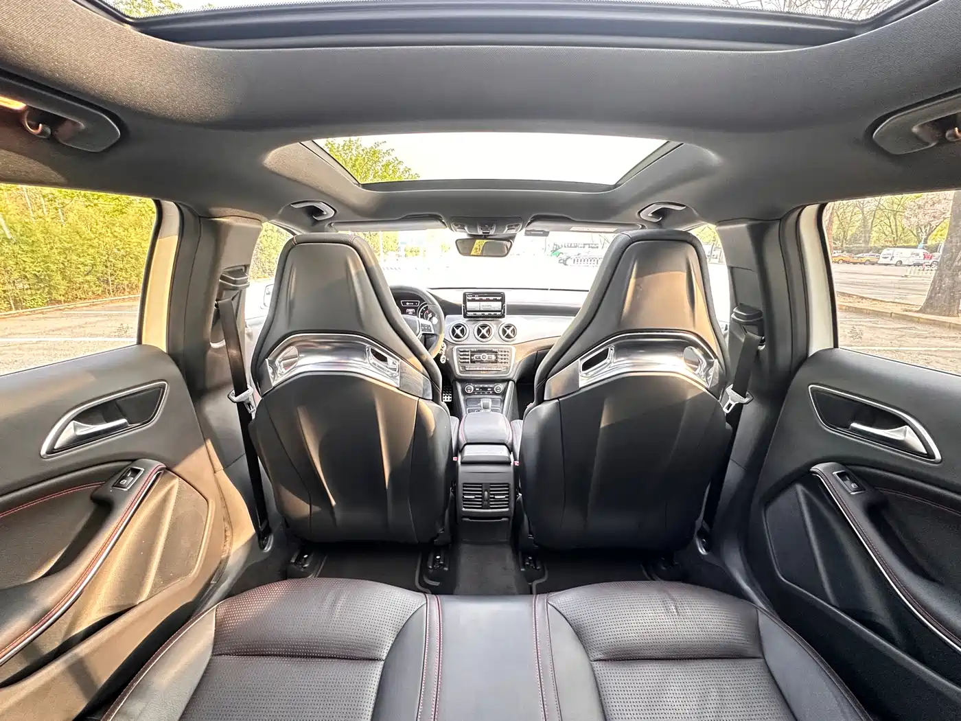 Mercedes-Benz GLA AMG 2015 AMG GLA 45 4MATIC фото 43