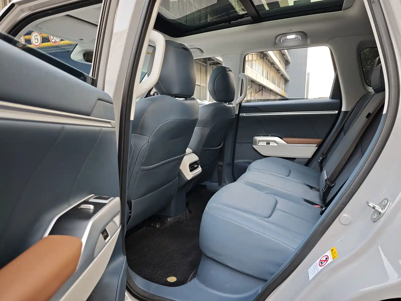 Deepal Deep Blue G318 2025 2024 AWD Air Suspension Edition