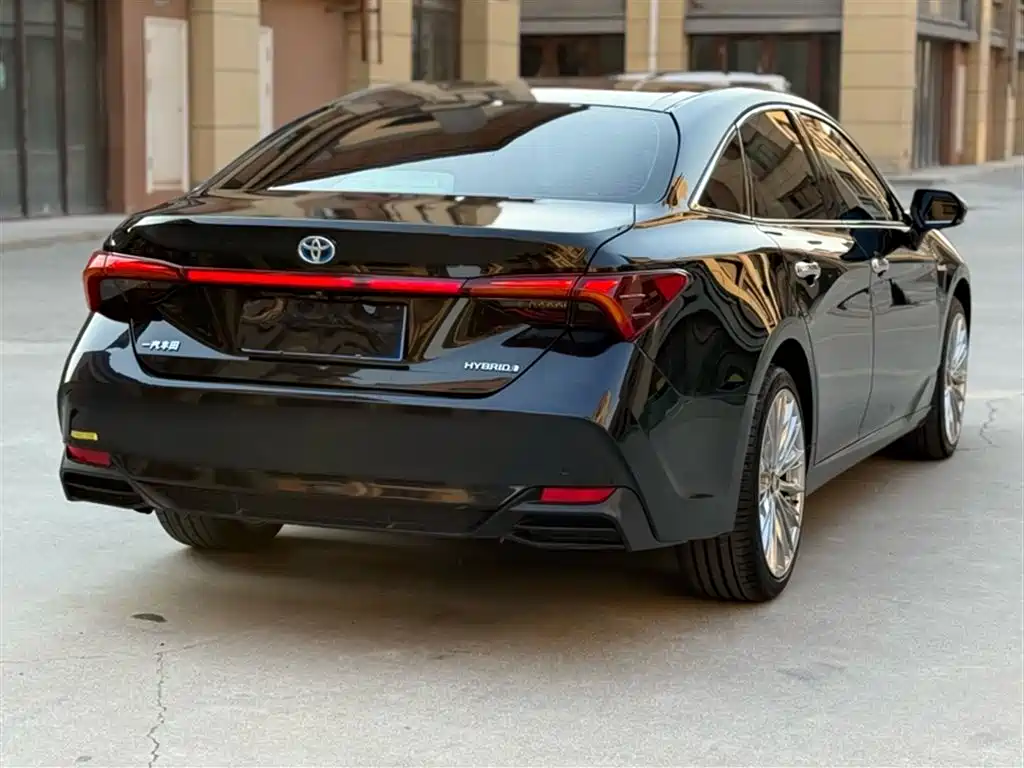 Toyota Avalon 2019 Hybrid 2.5L Luxury Edition China VI фото 6