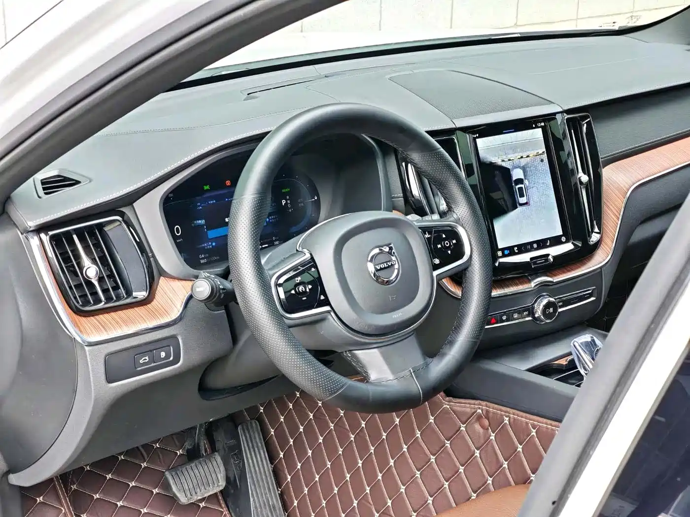 Volvo XC60 Plug-in Hybrid 2024 2024 T8 PHEV Long Range AWD Smart Elite Luxury Edition