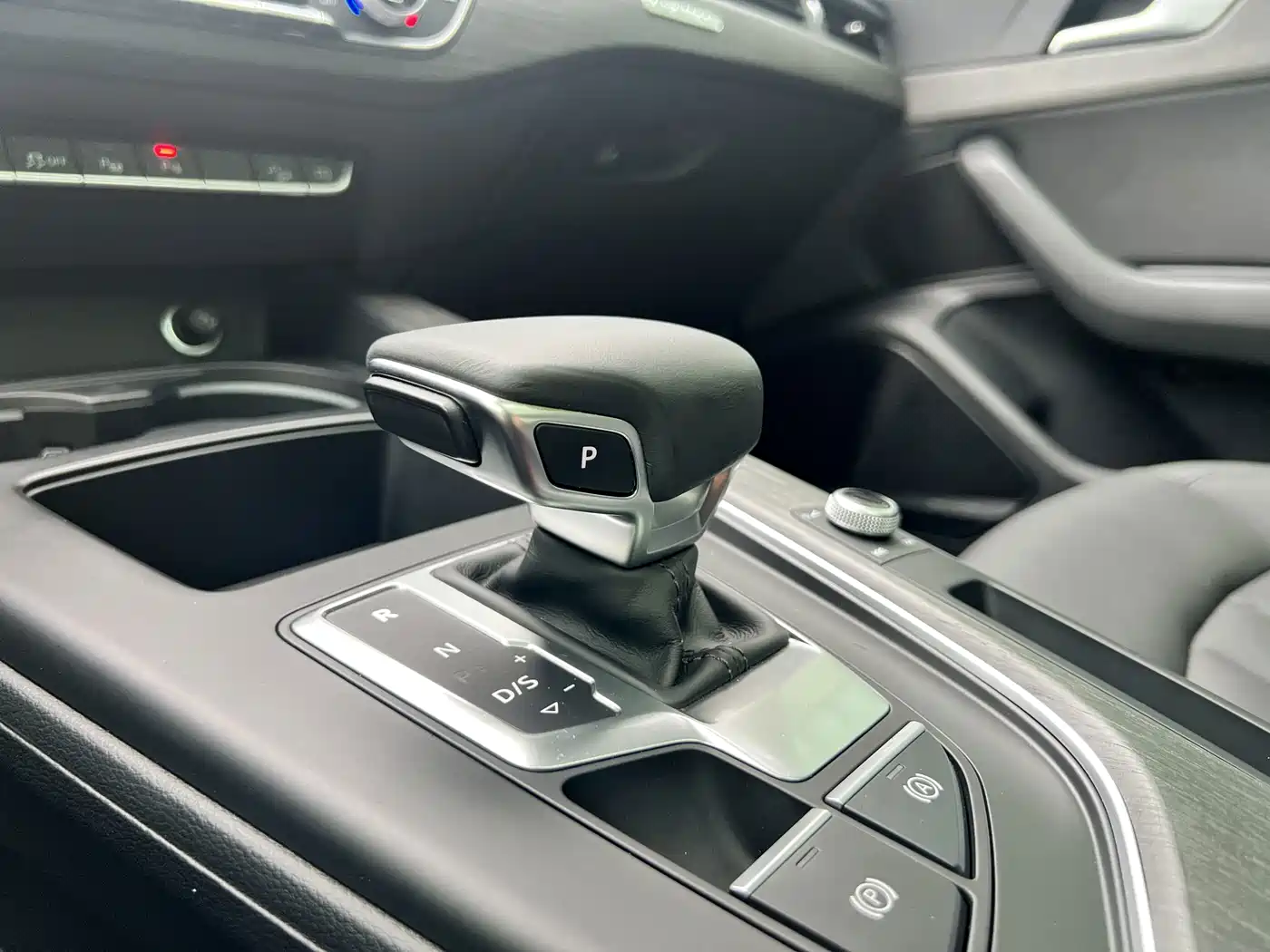 Audi A4 (Import) 2021 2021 allroad quattro Explorer