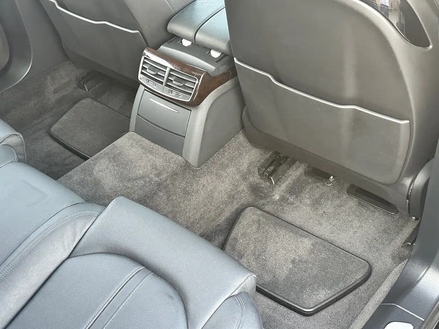 Audi A8 2013 A8L 45 TFSI quattro Comfort фото 16