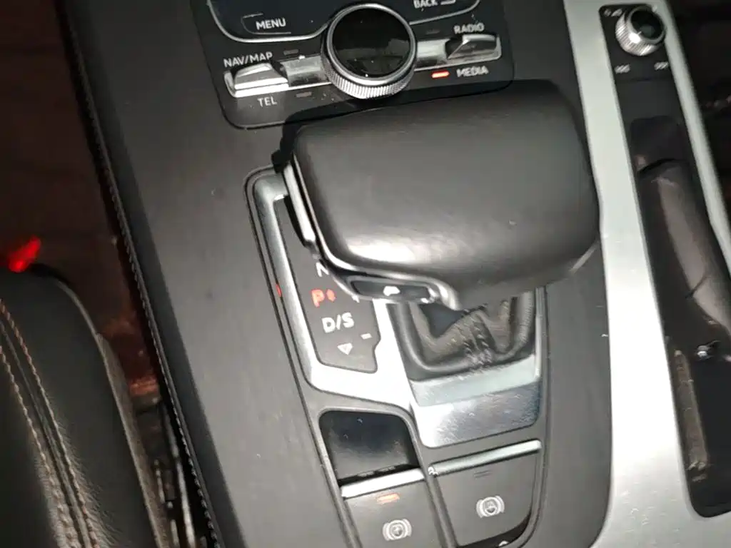 Audi Q5L 2018 40 TFSI Premium Fashion China VI фото 14