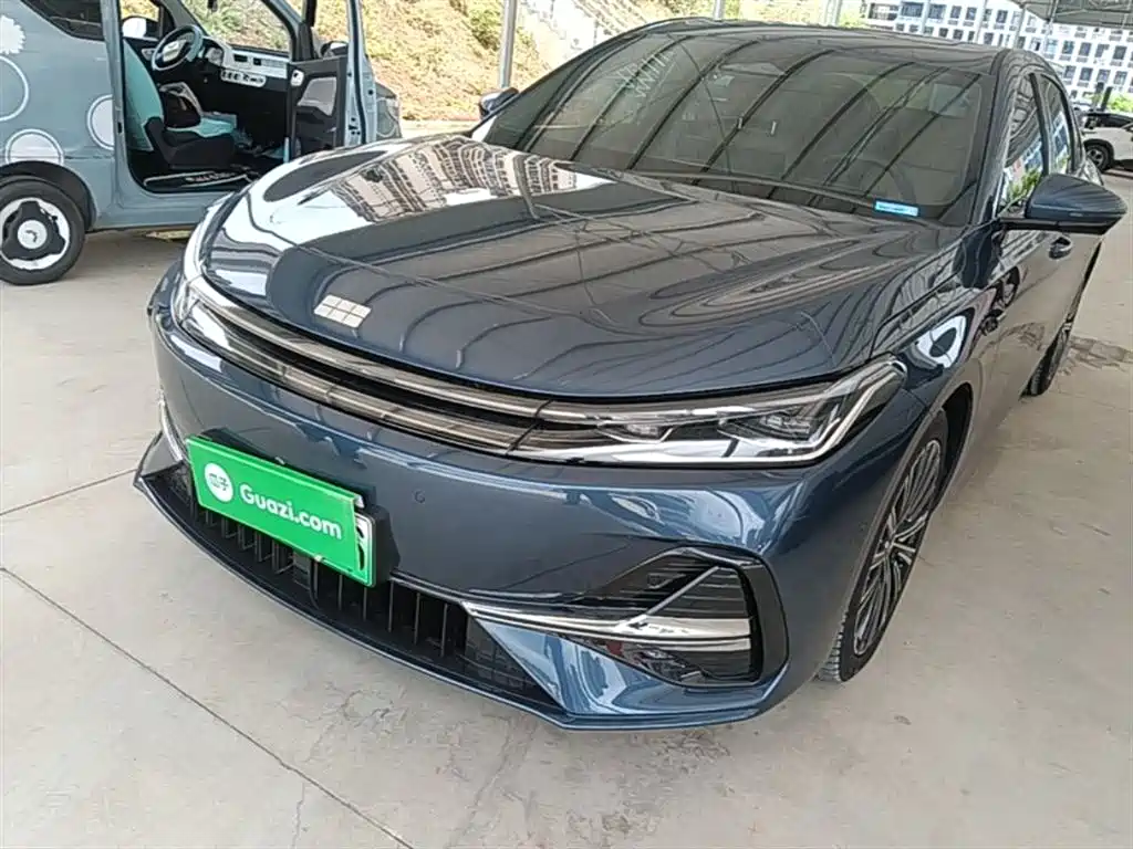 Geely Galaxy Galaxy A7 2025 EM-i 150km Premium Edition