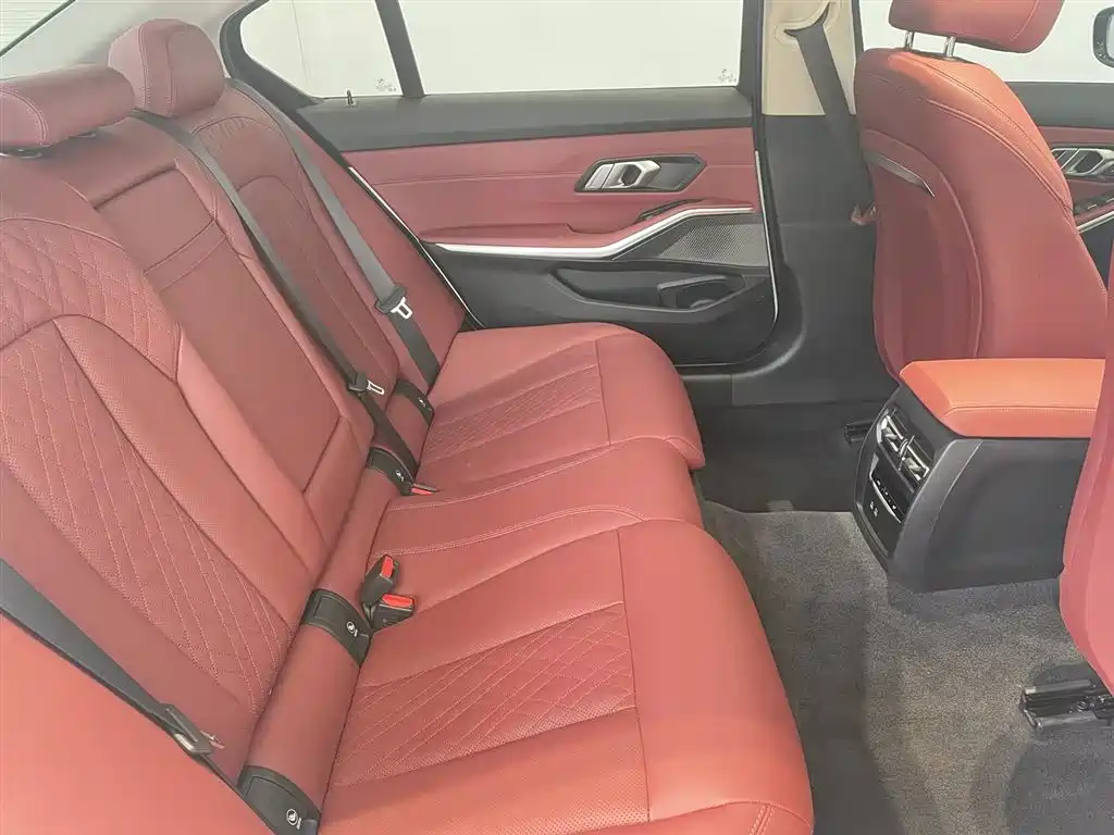 BMW 3 Series 2024 325Li M Sport Package фото 11
