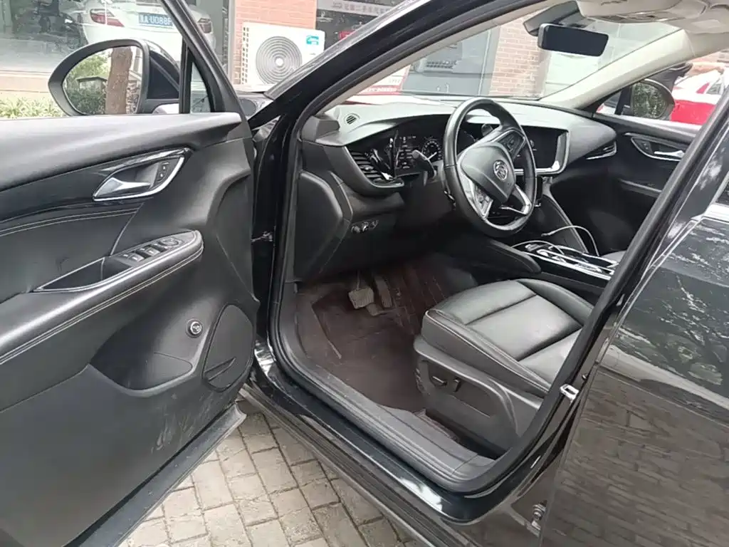 Фото 16 - Buick Envision Plus