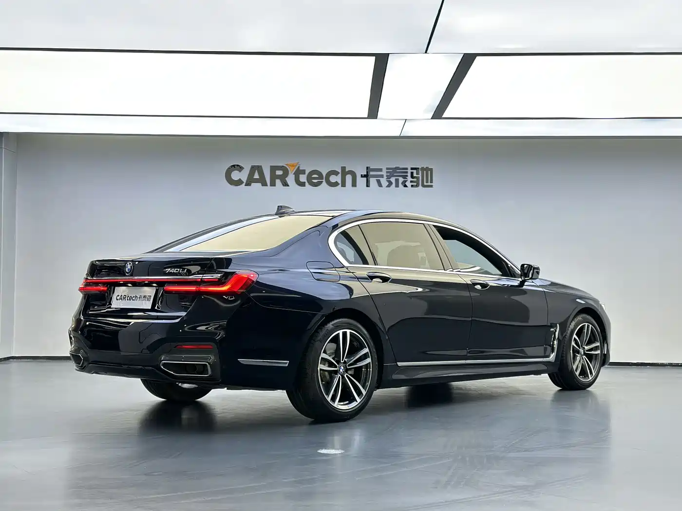 BMW 7 Series 2021 Model 730Li M Sport Package фото 22