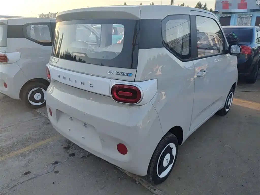 Wuling Motors Hongguang MINIEV 2026 2024 3rd Generation 215km Youth Edition