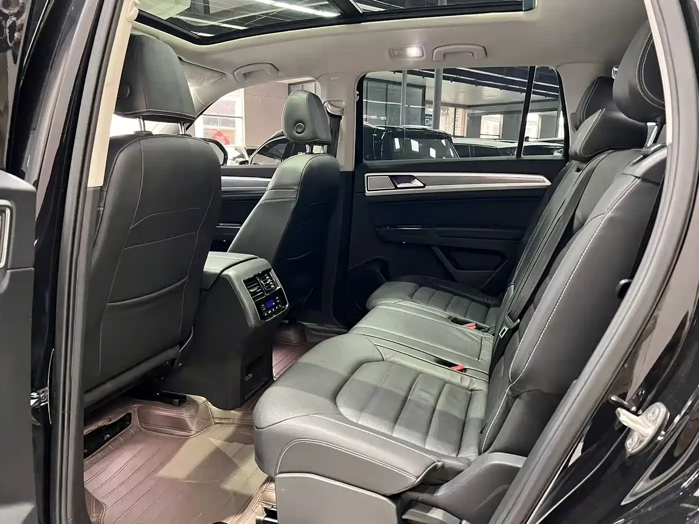 Volkswagen Teramont 2020 Facelift 380TSI 4WD Luxury Edition фото 8