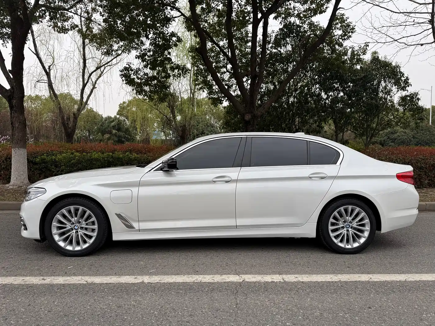 BMW 5 SERIES NEW ENERGY