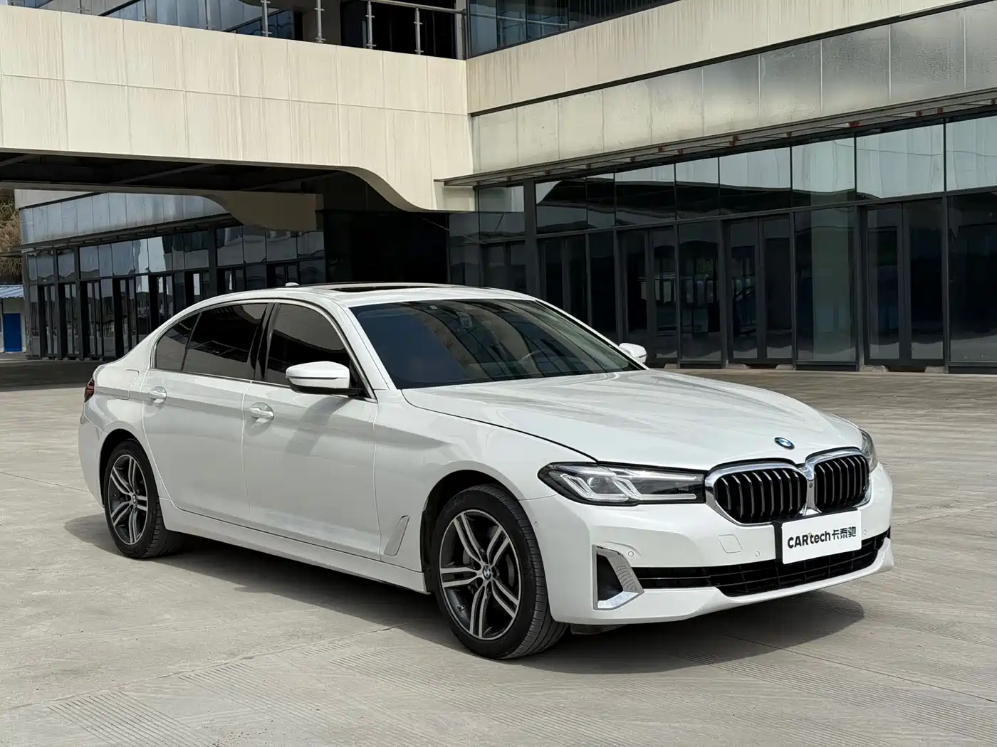 BMW 5 SERIES