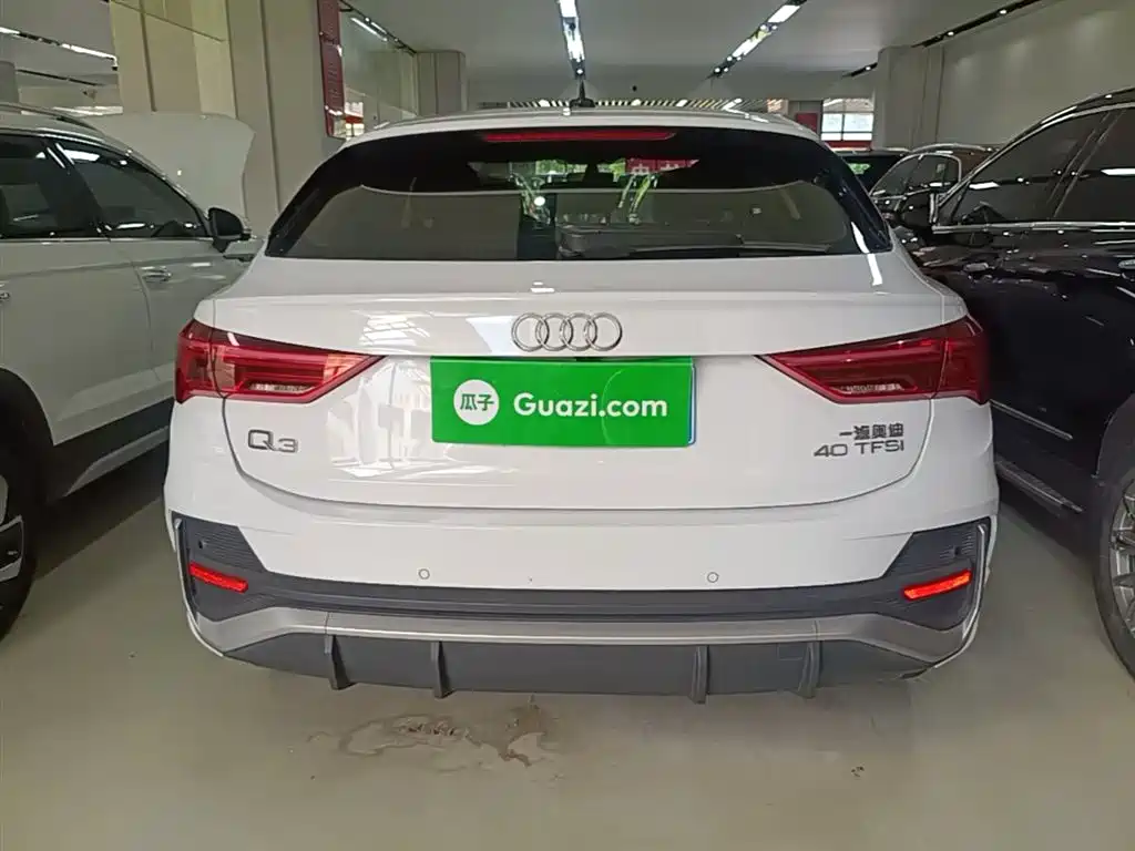 AUDI Q3 SPORTBACK