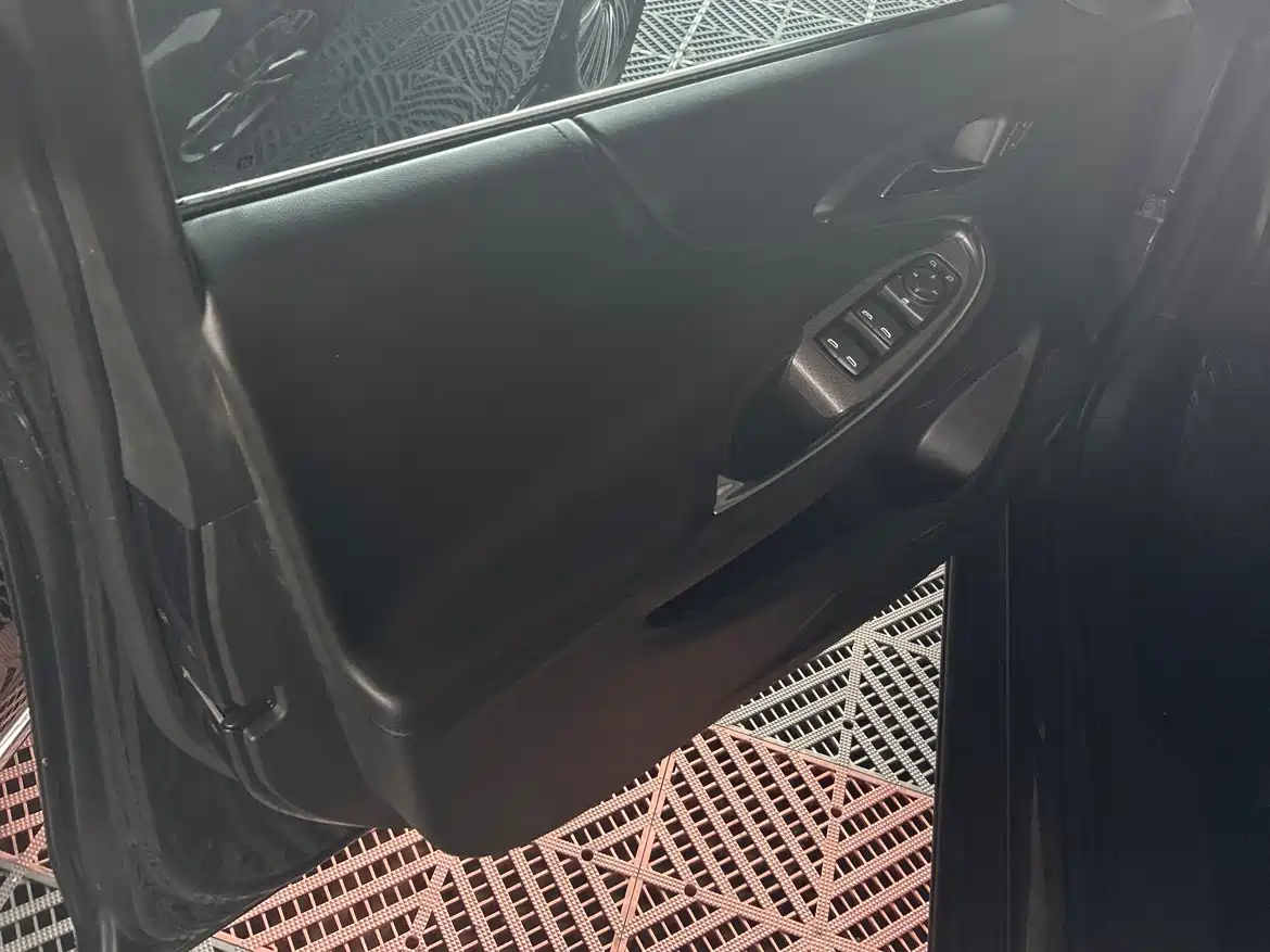 Chevrolet Malibu XL 2017 1.5T Auto Sport Edition фото 4