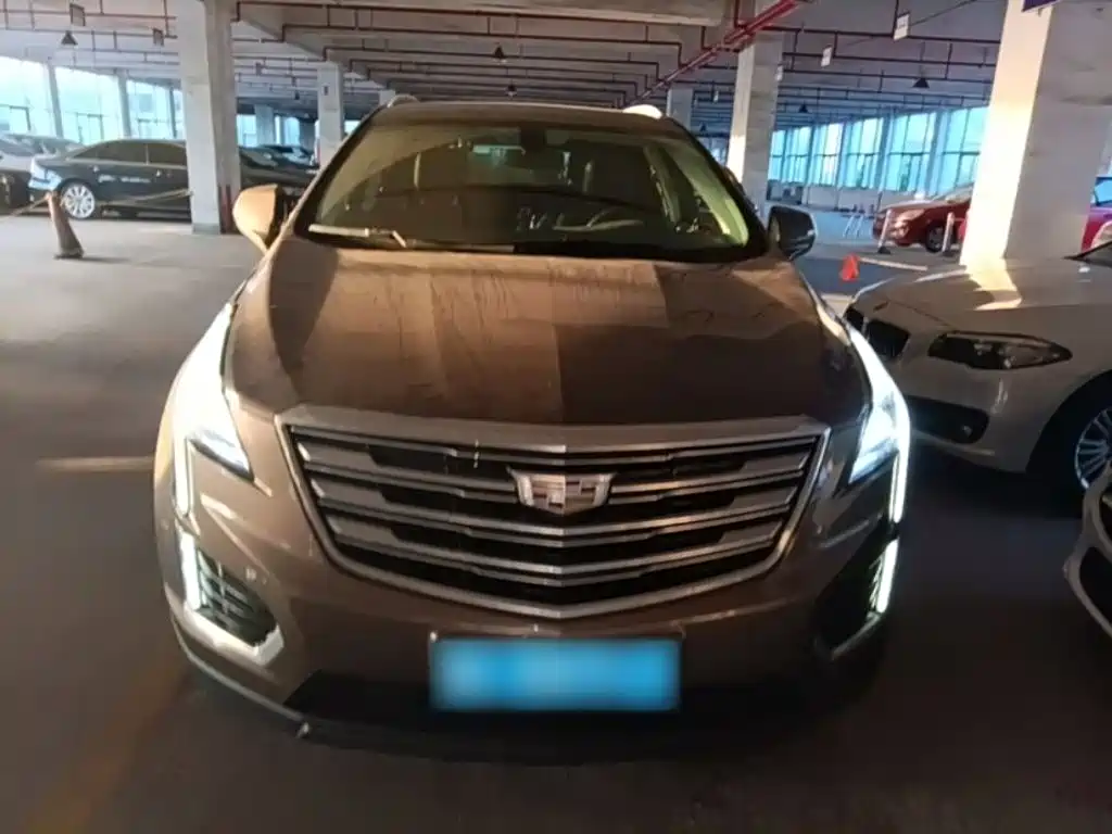 Фото 3 - Cadillac XT5