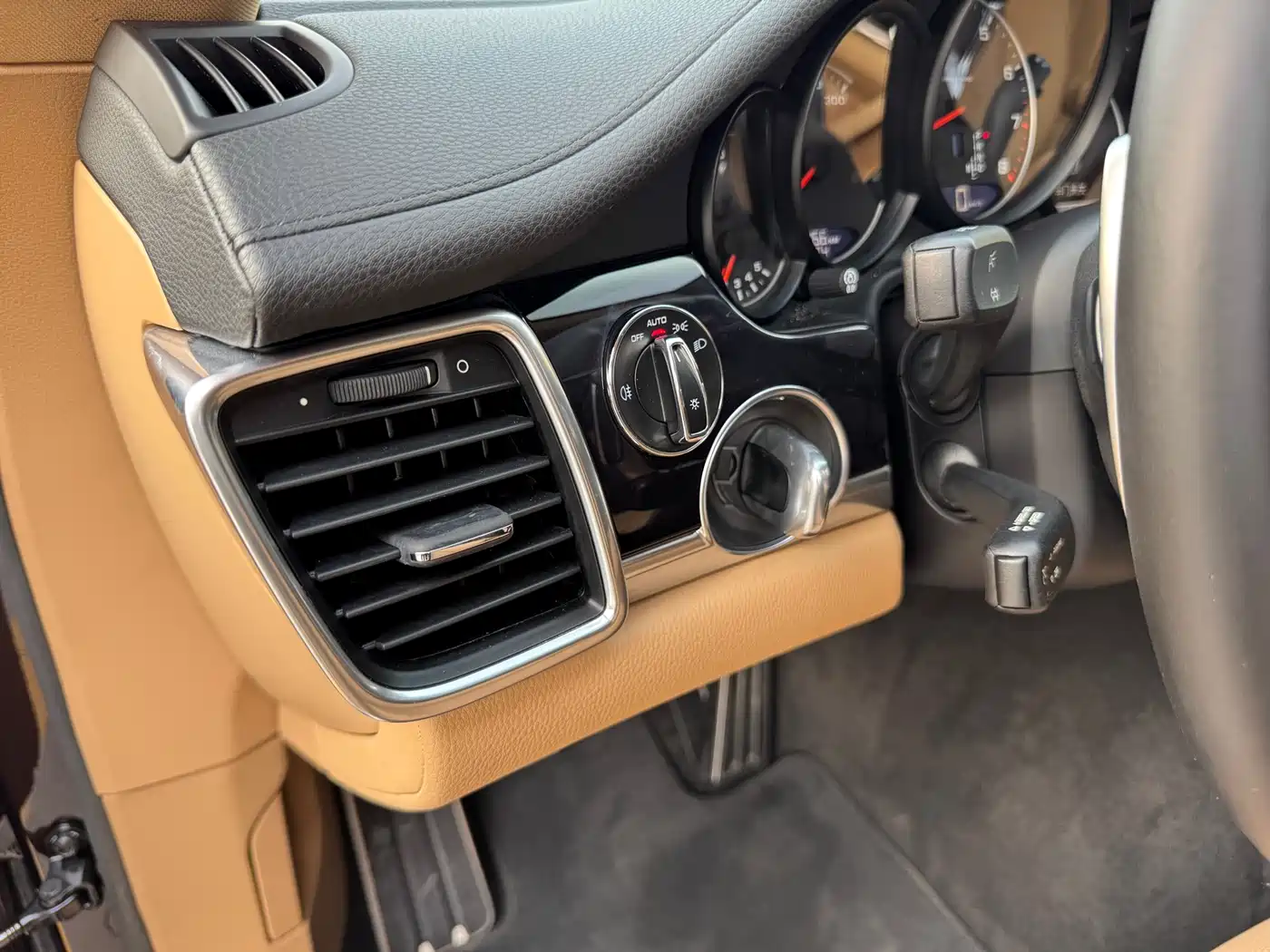 Porsche Panamera 2016 Panamera Edition 3.0T фото 12