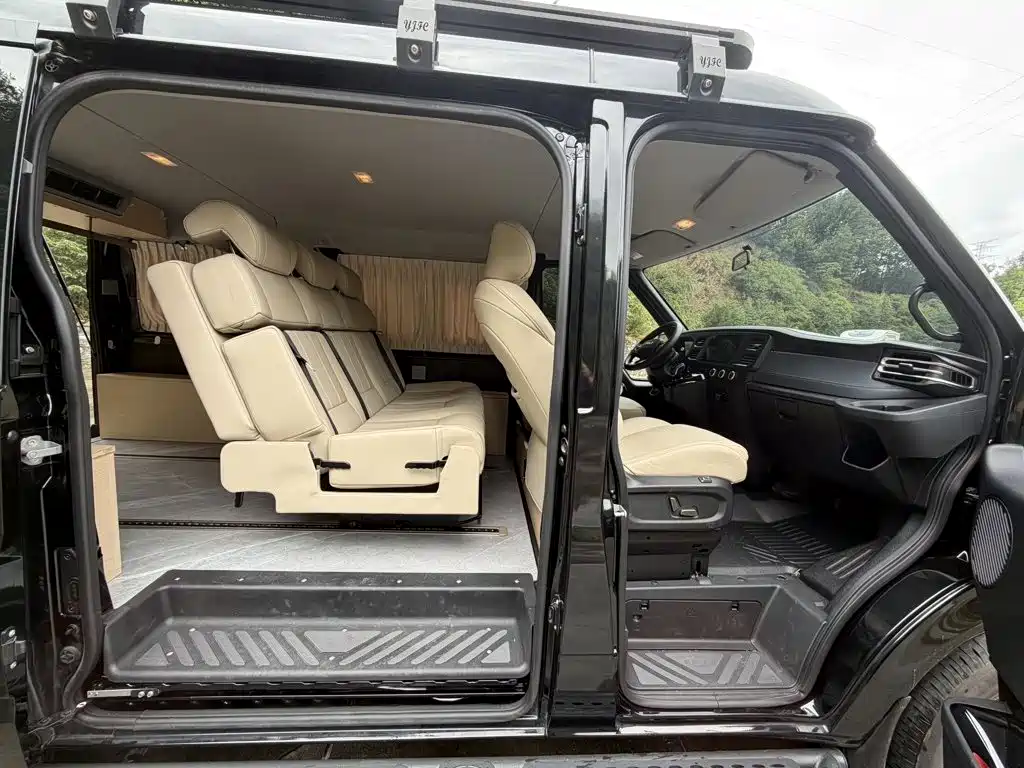 Jiangling JMC Fushun 2025 2023 2.0T Automatic Short Wheelbase Low Roof Commercial MPV 6 Seats (Liftgate)
