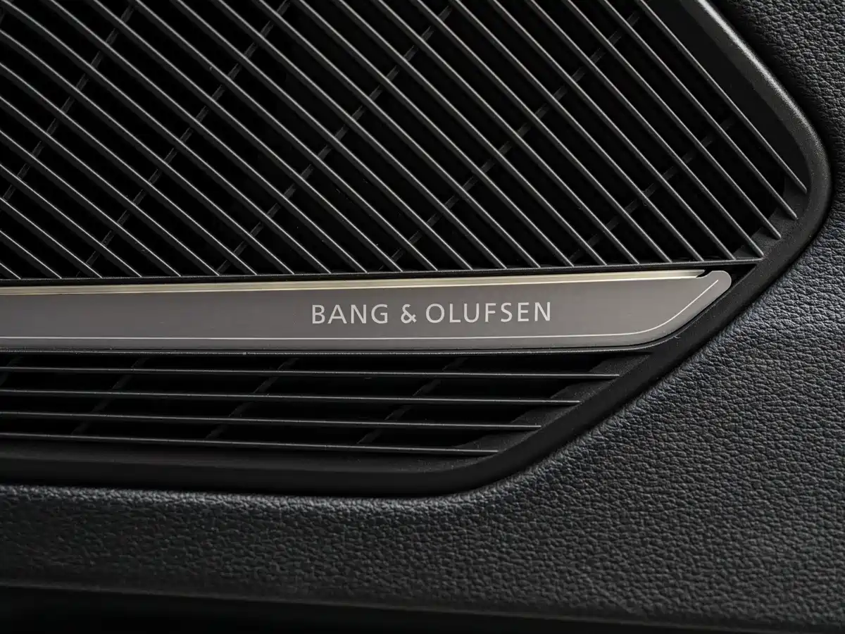 Фото 16 - Audi S4