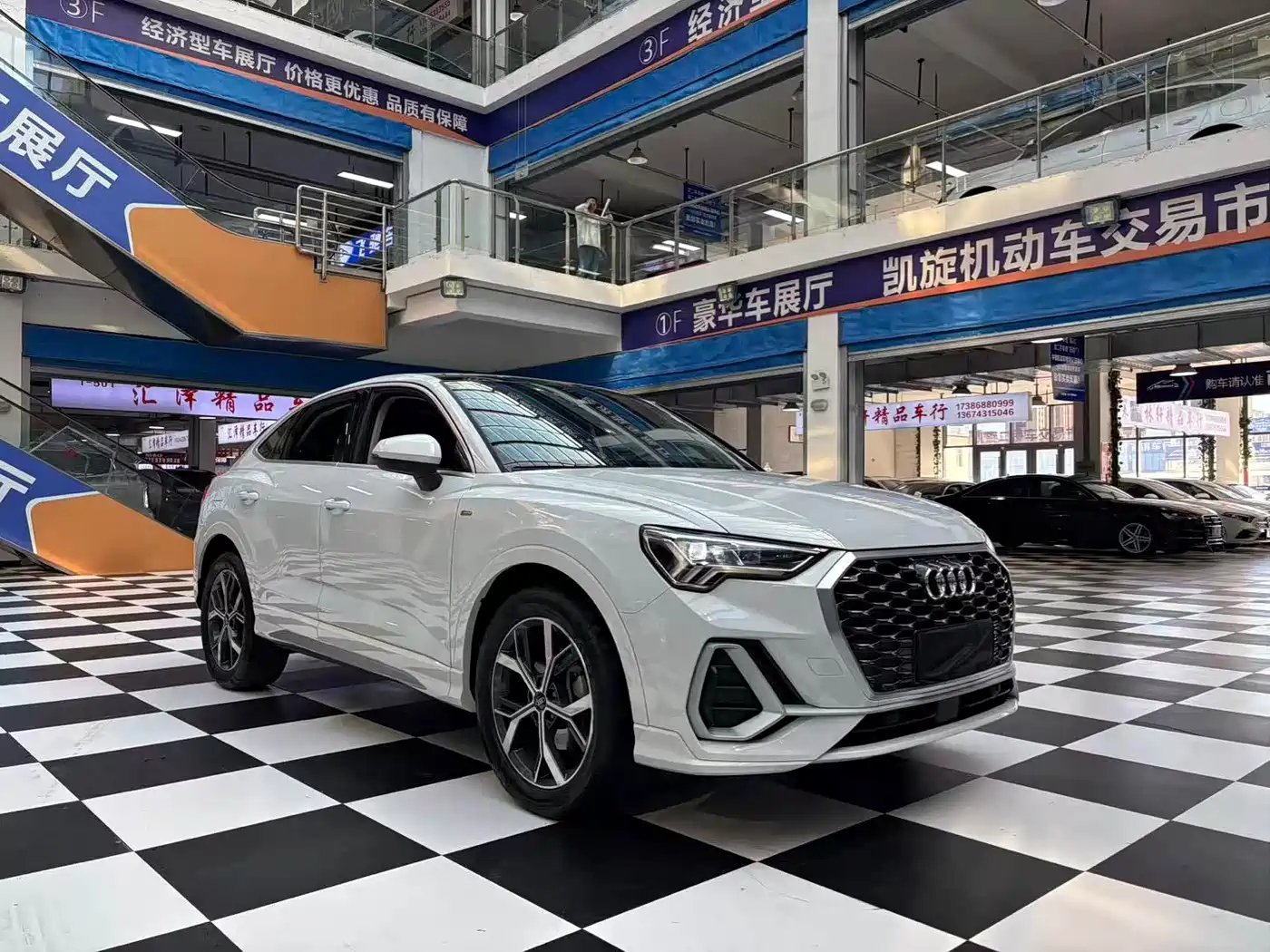 Audi Q3 Sportback 2020 40 TFSI Fashion фото 3