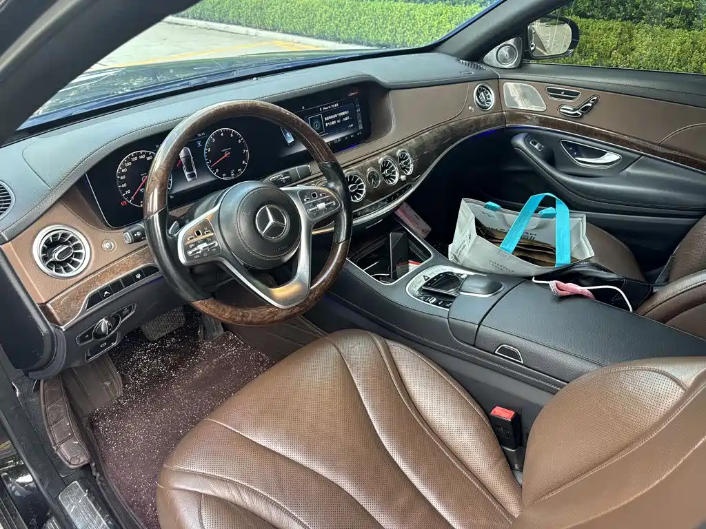 Фото 4 - Mercedes-Benz S-Class