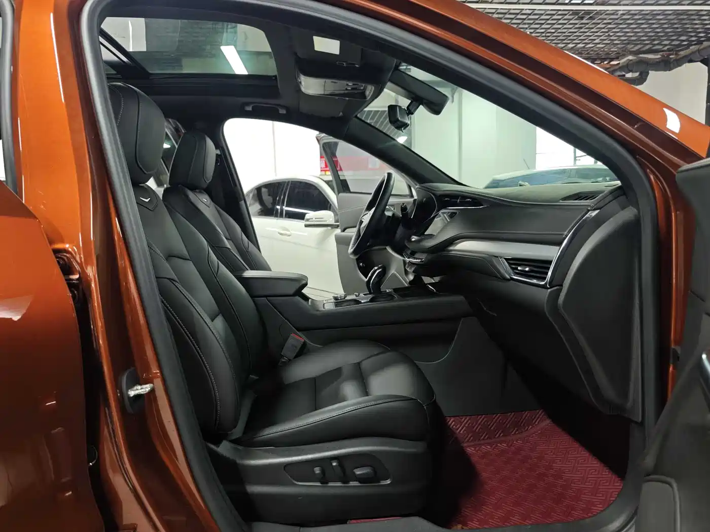 Cadillac XT4 2018 Model 28T 2WD Luxury фото 8