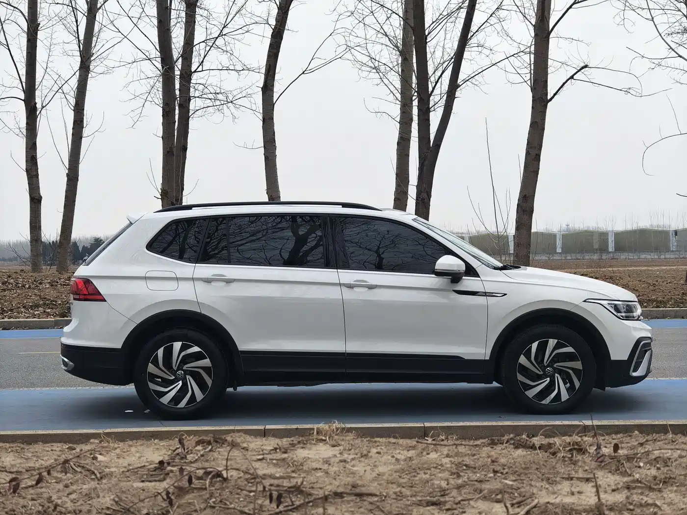 Volkswagen Tiguan L 2022 330TSI Automatic 2WD Comfort Edition фото 4