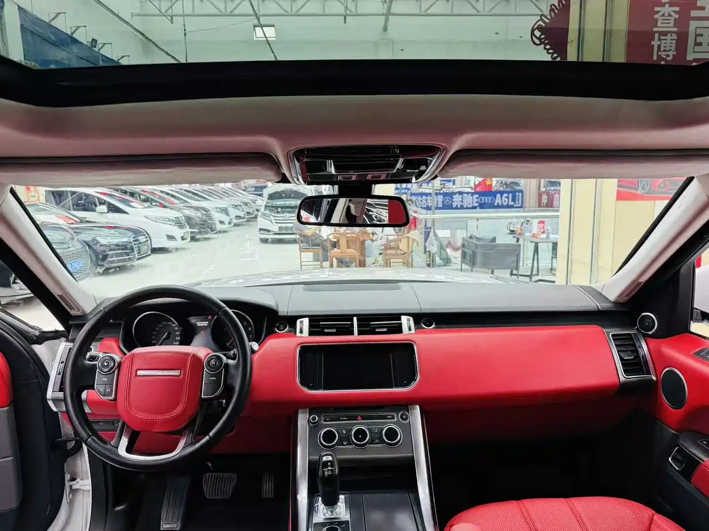 Land Rover Range Rover Sport фото 4