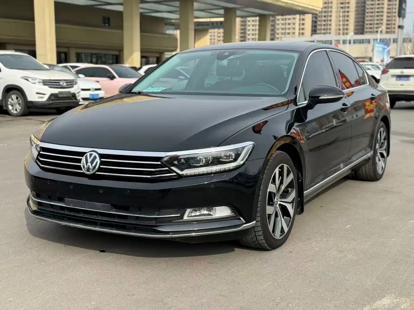 VOLKSWAGEN MAGOTAN 2018