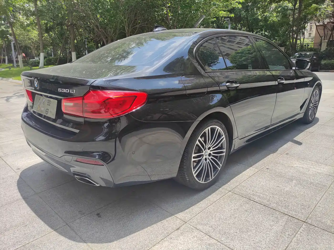 BMW 5 Series 2018 530Li Leading M Sport Package фото 7
