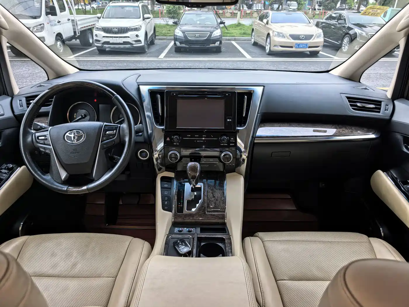 Toyota Alphard 2018 Facelift 3.5L Premium Edition фото 11