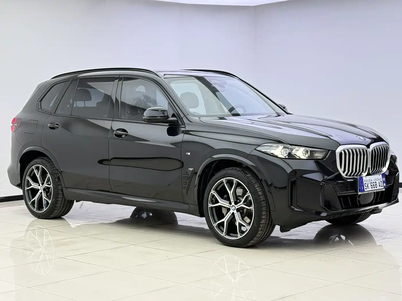BMW X5 2023 xDrive 30Li Premium M Sport Package фото 3