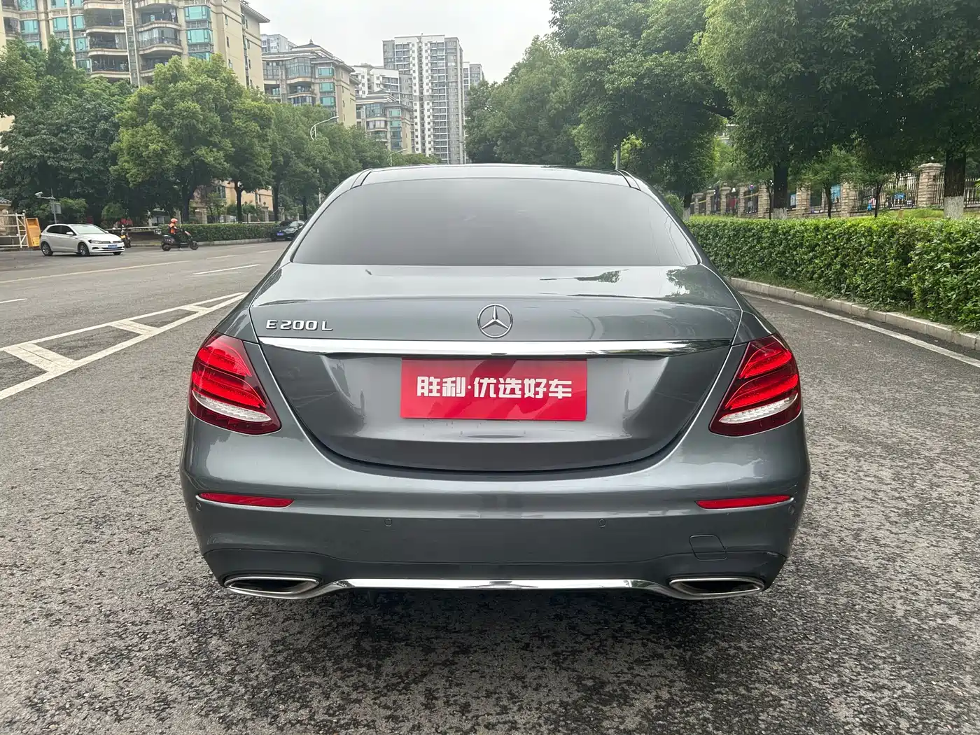 Mercedes-Benz E-Class 2016 E 200 L Sport Type фото 6