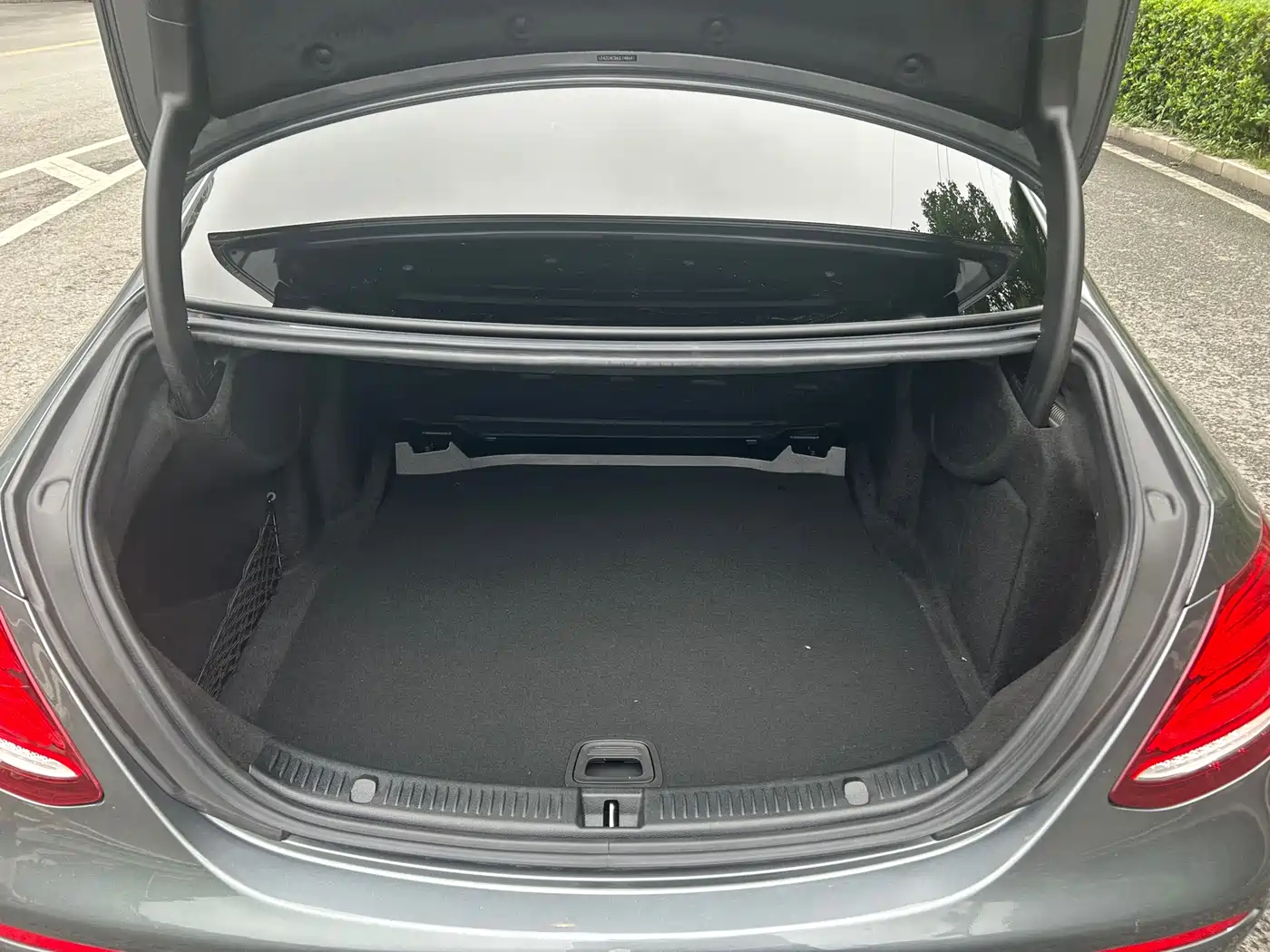 Mercedes-Benz E-Class 2016 E 200 L Sport Type фото 8