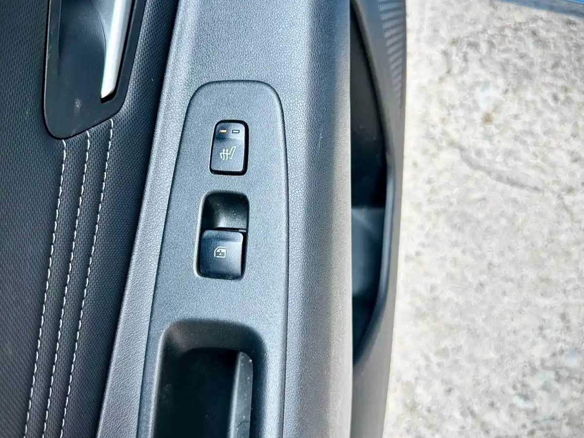 Hyundai Elantra 2023 1.5L CVT TOP Flagship Edition фото 24