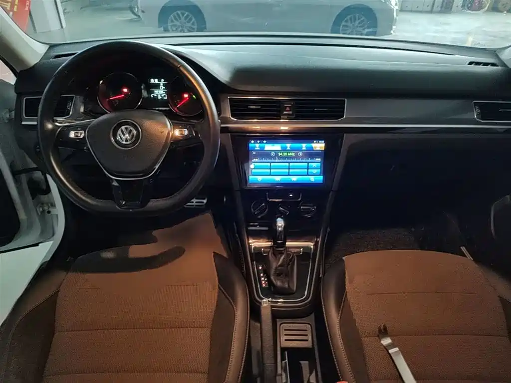 Volkswagen C-TREK 2018 1.5L Automatic Comfort фото 10