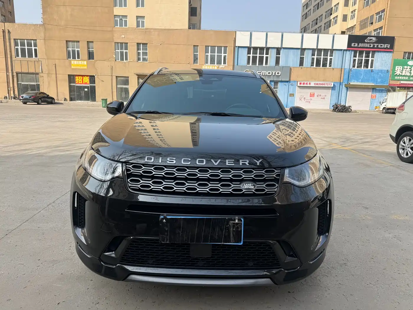 Land Rover Discovery Sport 2022 Model 249PS R-Dynamic S Performance Edition 5-Seater фото 2
