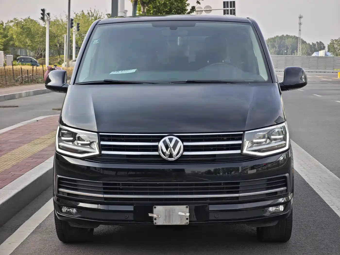 Volkswagen Multivan 2017 2.0TSI 2WD Luxury 7-Seater