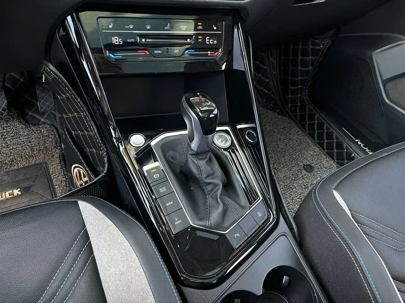 Volkswagen Tayron GTE Plug-in Hybrid 2020 Model 1.4T Luxury фото 10