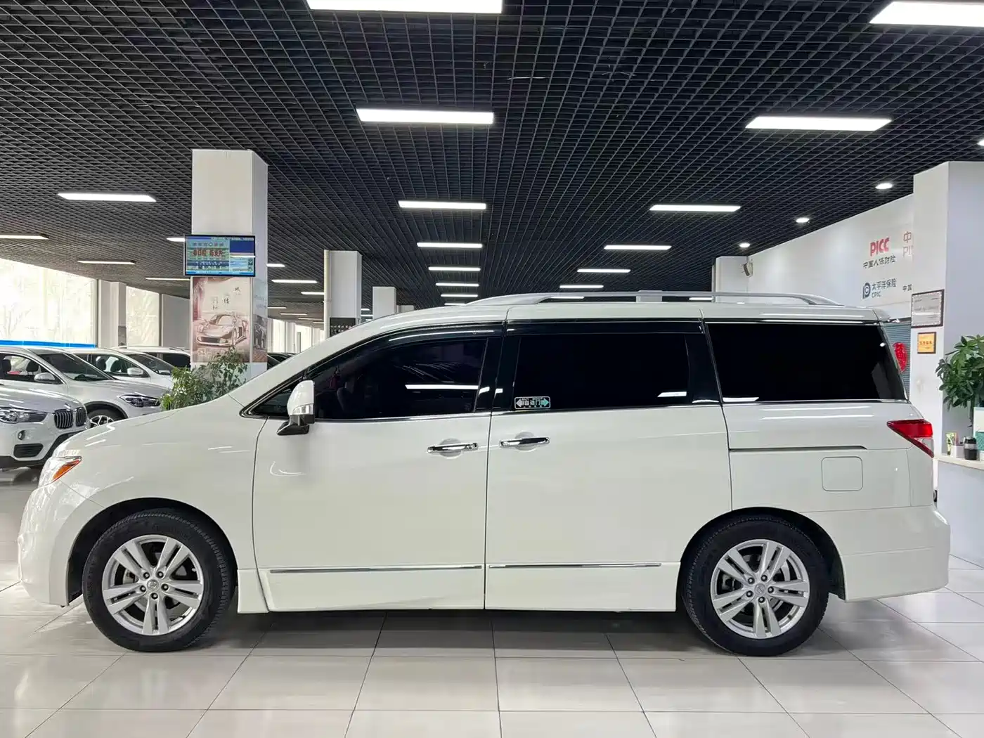Nissan Quest 2017 2015 3.5L SL