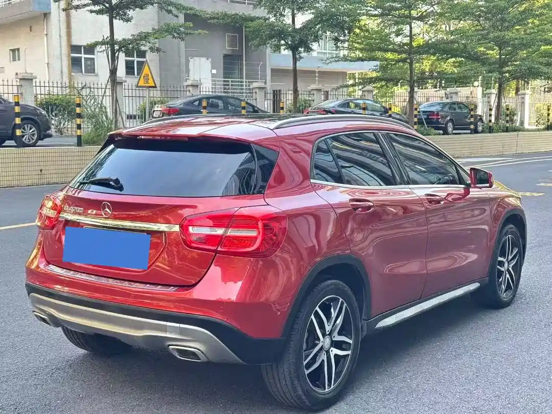 Mercedes-Benz GLA 2015 2015 GLA 200 Fashion