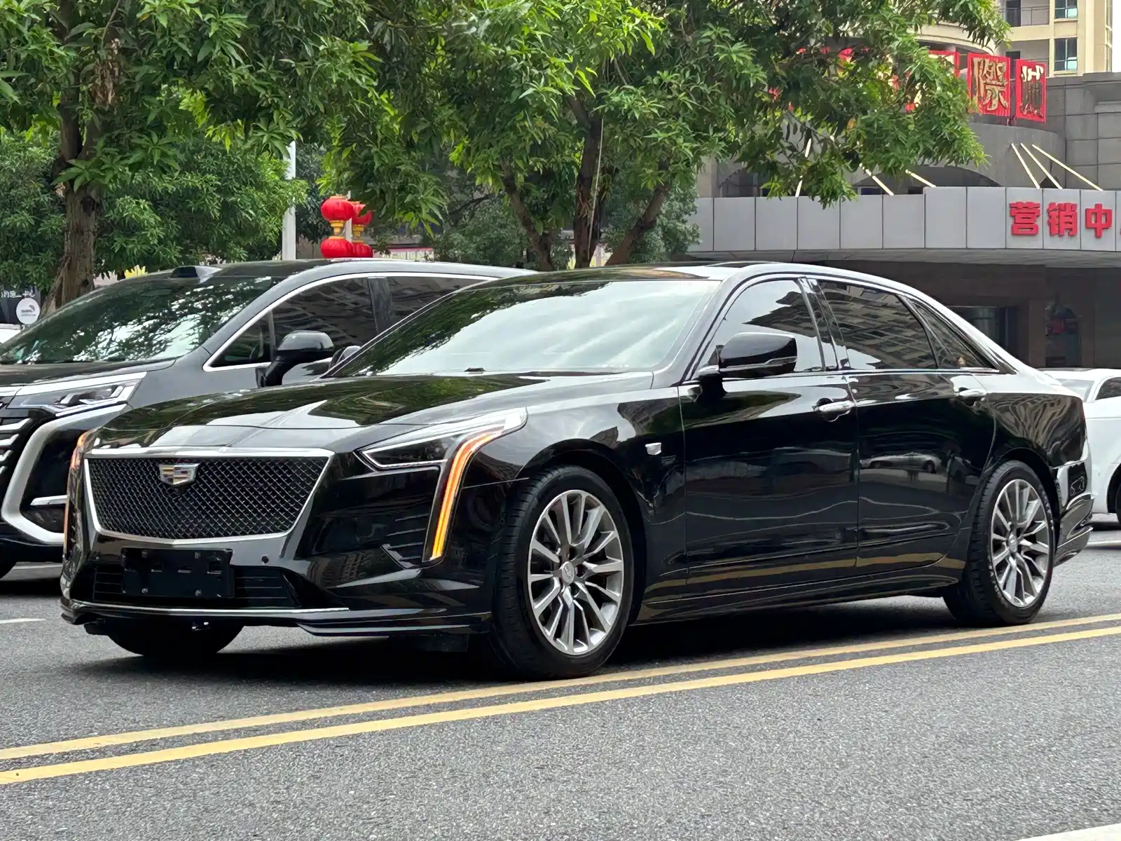 Фото 1 - Cadillac CT6
