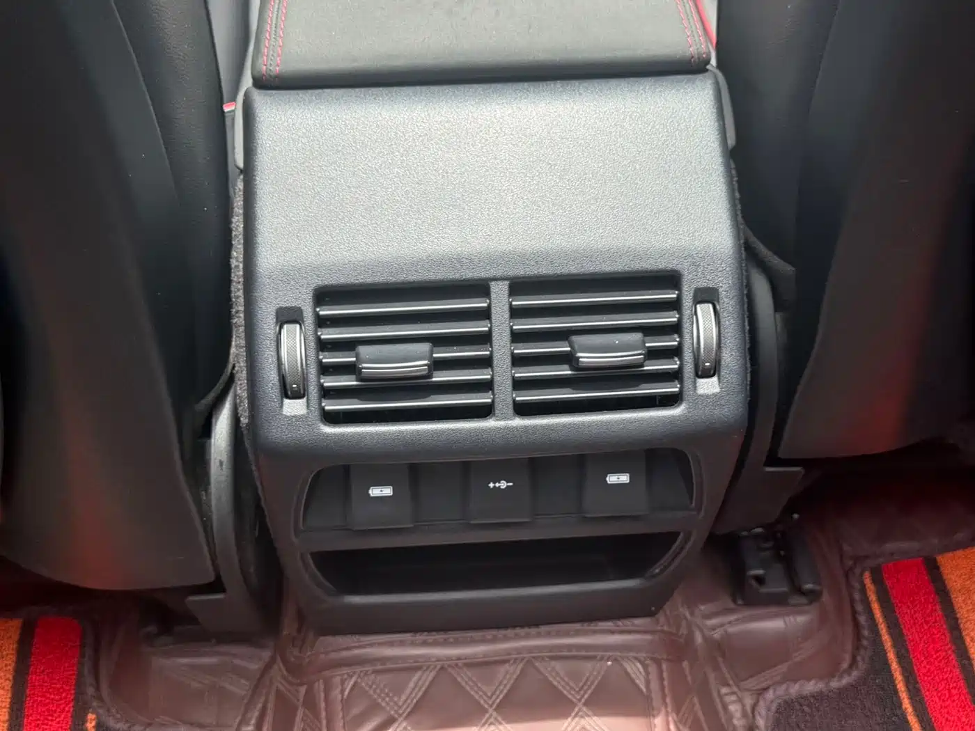 Land Rover Discovery Sport 2021 249PS R-Dynamic SE Performance Technology Edition 5-seater фото 21