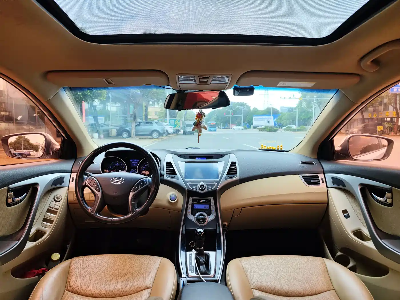 Hyundai Langdong 2013 1.6L Automatic Premium фото 9
