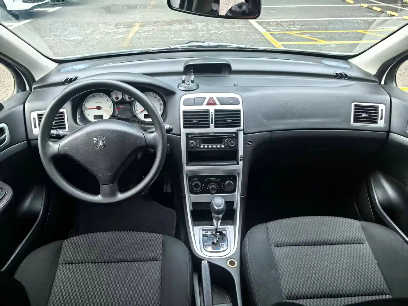 Peugeot 307 2013 2013 Hatchback 1.6L Automatic Comfort